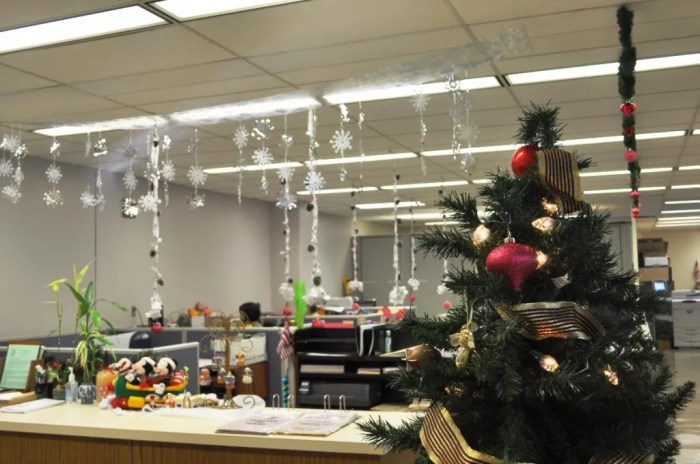 Office christmas decorations decoration ideas winter wonderland decorate tree offices