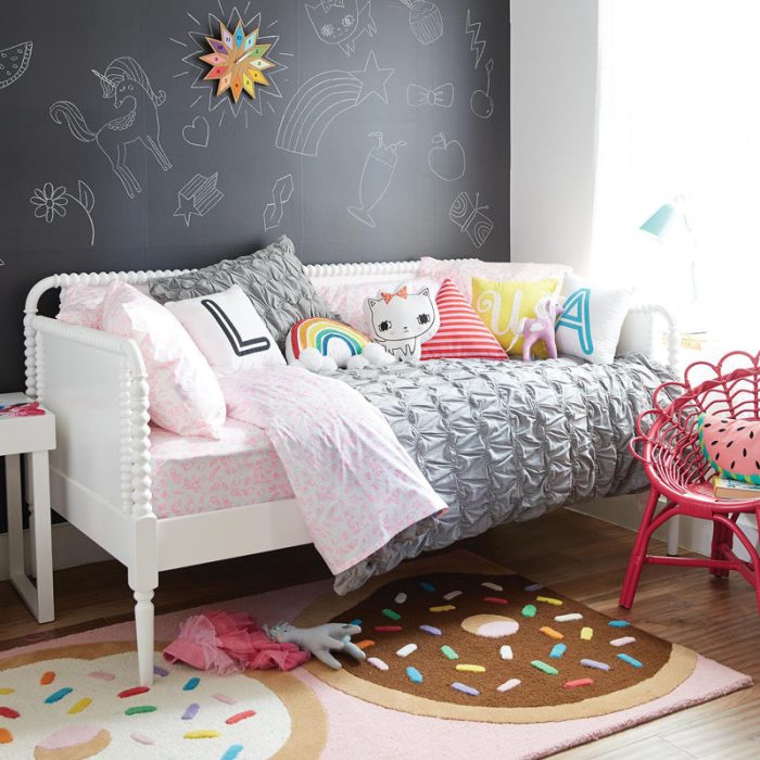 Bedroom decor ideas for tweens