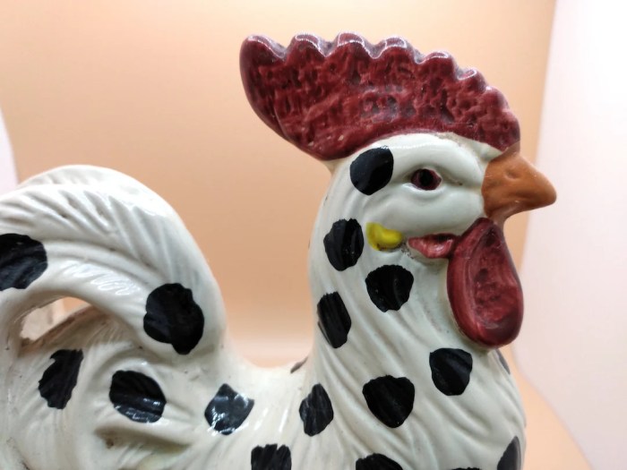 Ceramic rooster kitchen decor